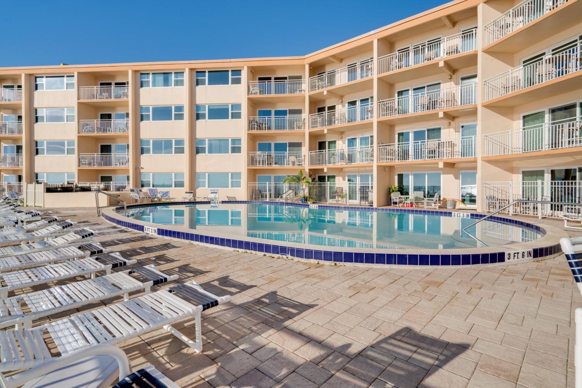 Paradise Beach Club - Oceanfront And Penthouse Satellite Beach Ngoại thất bức ảnh